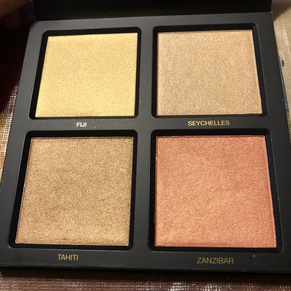 HudaBeauty 3D Highlighter Palette - Picture 5 of 6